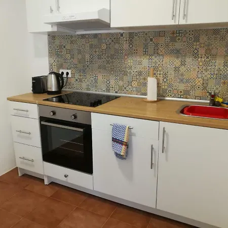 Casa Valientes B - Free Private Parking, Patio, Wifi&ac